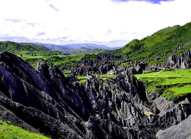 墨石？甘孜還藏著這樣的地質(zhì)公園