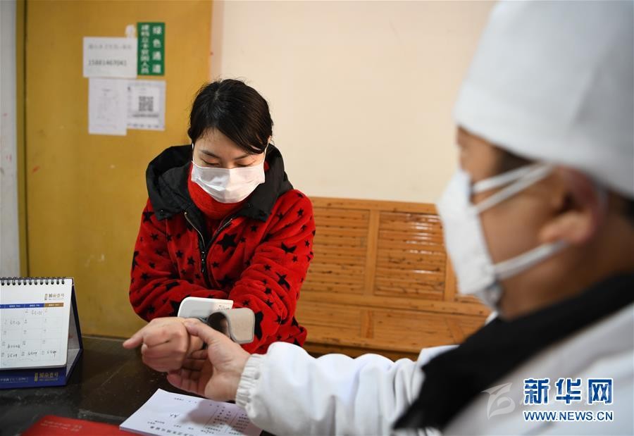 （抓好經(jīng)濟(jì)發(fā)展 應(yīng)對(duì)復(fù)雜局面·圖文互動(dòng)）（1）2500萬(wàn)農(nóng)民工如何安全返崗？——農(nóng)民工大省四川復(fù)工觀察